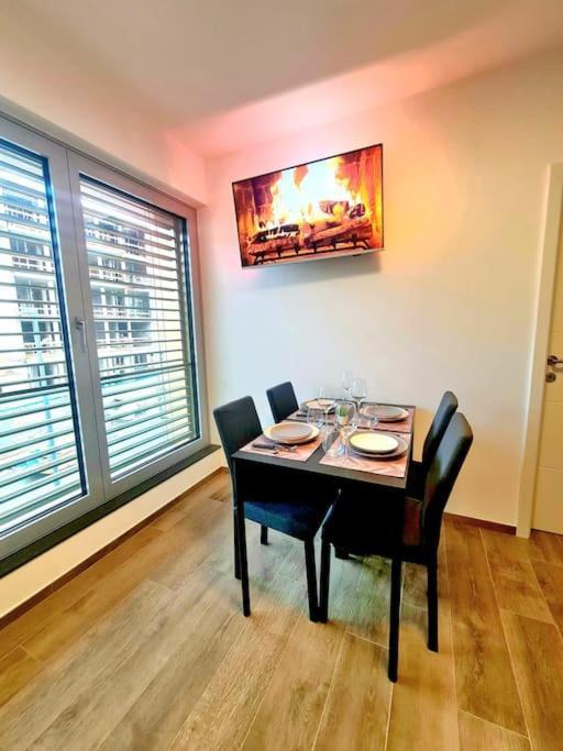 Luxury One Bedroom With Free Parking Appartement Luxemburg